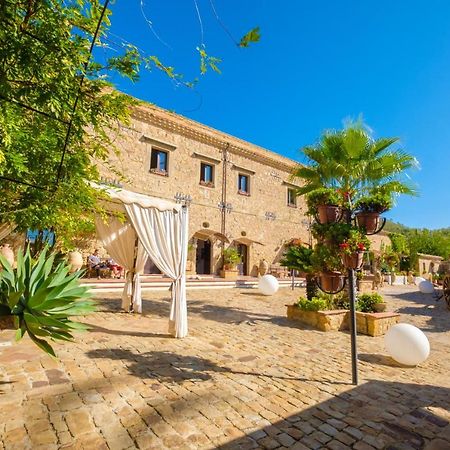 Agriturismo Vecchia Masseria Charme&Relax Сан-Микеле-ди-Ганцария Экстерьер фото