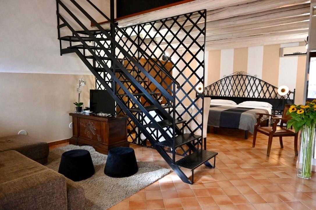 Agriturismo Vecchia Masseria Charme&Relax Сан-Микеле-ди-Ганцария Экстерьер фото