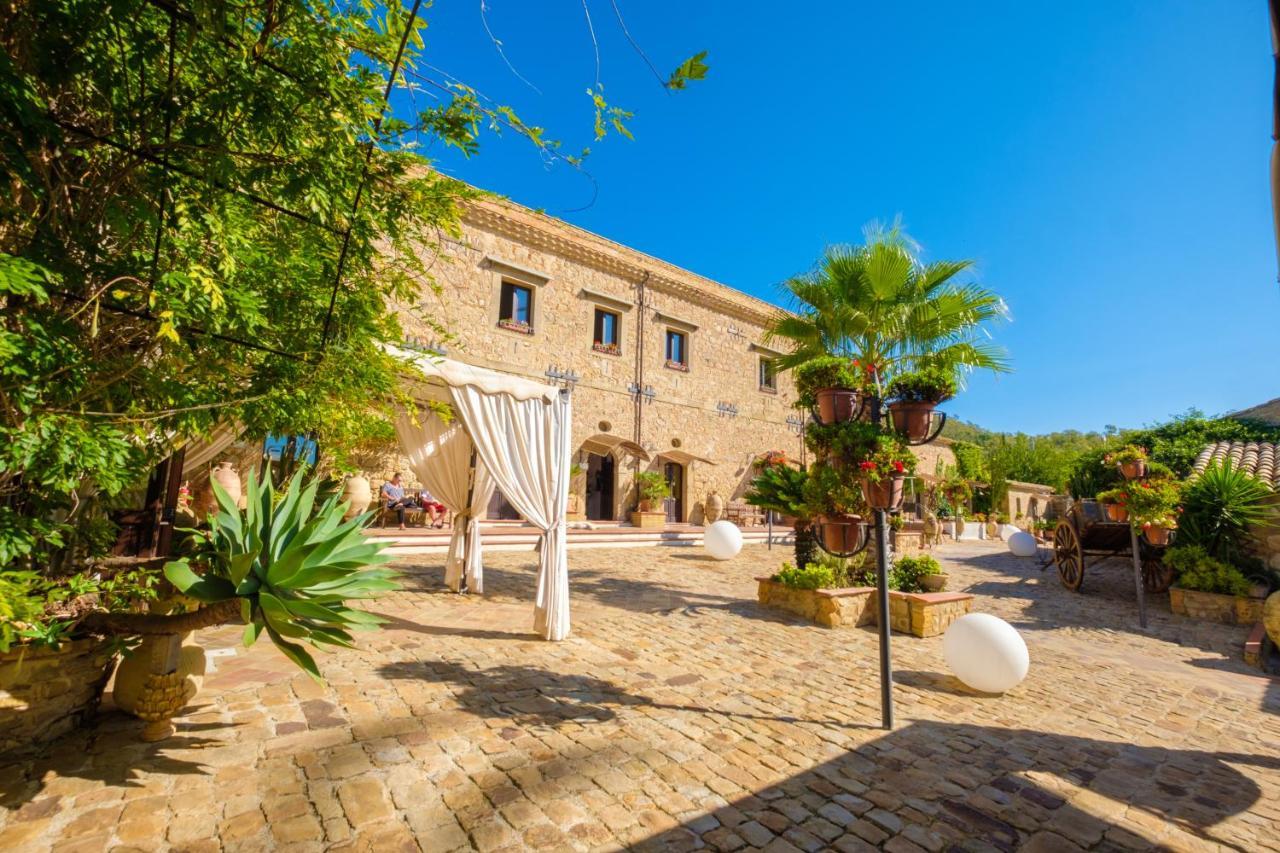 Agriturismo Vecchia Masseria Charme&Relax Сан-Микеле-ди-Ганцария Экстерьер фото