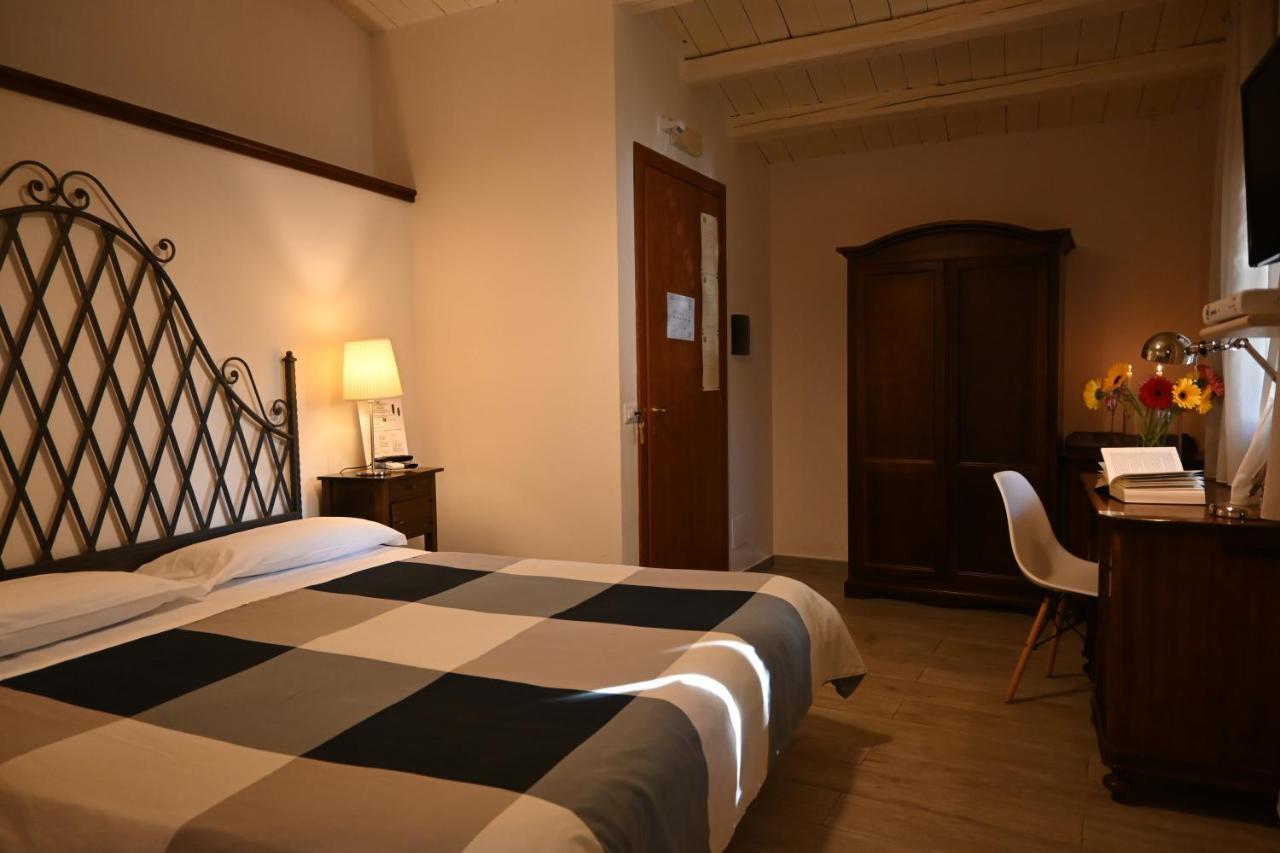 Agriturismo Vecchia Masseria Charme&Relax Сан-Микеле-ди-Ганцария Экстерьер фото